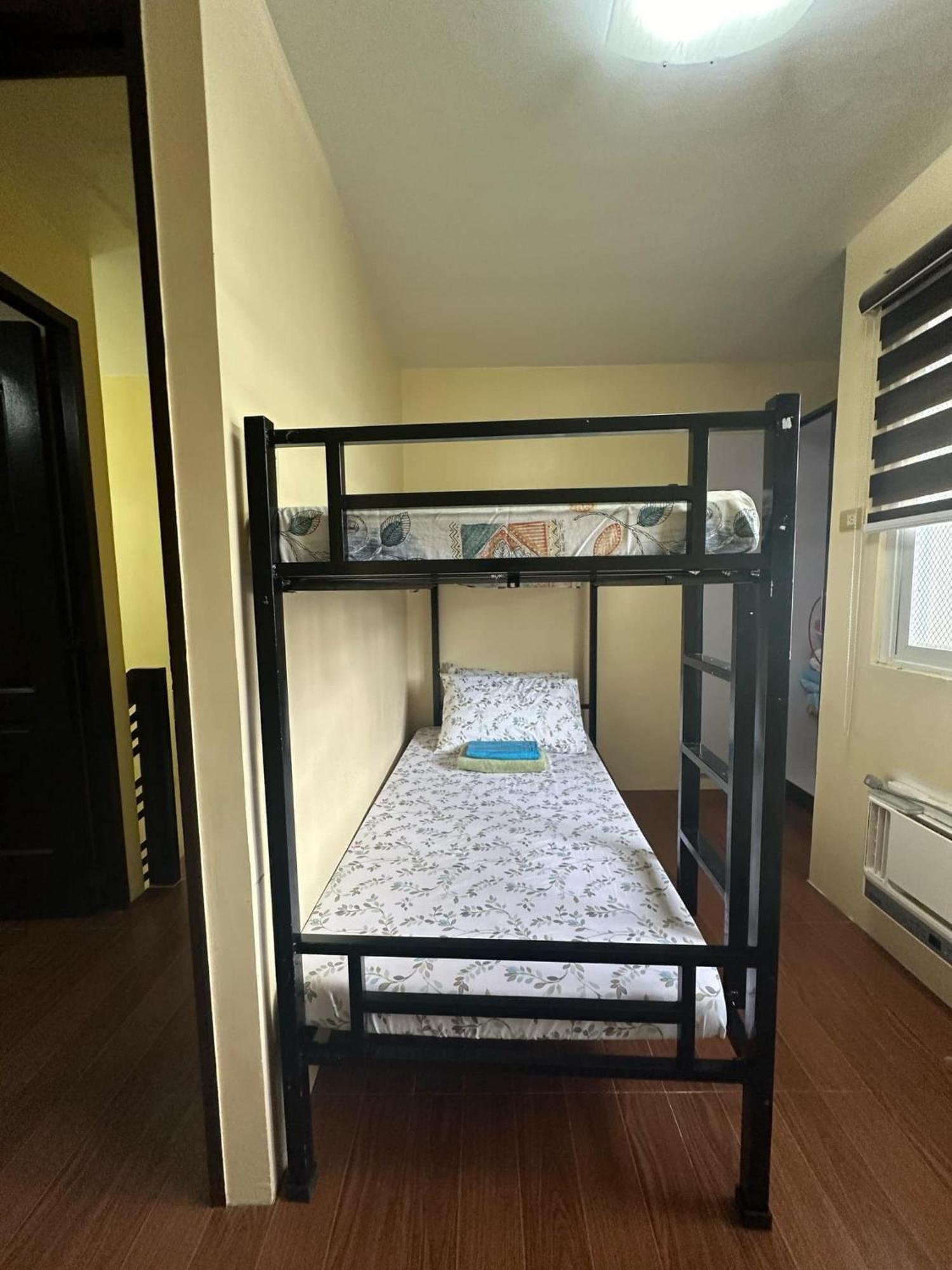 טגאיטאי Tagaytay Hampton Villa מראה חיצוני תמונה