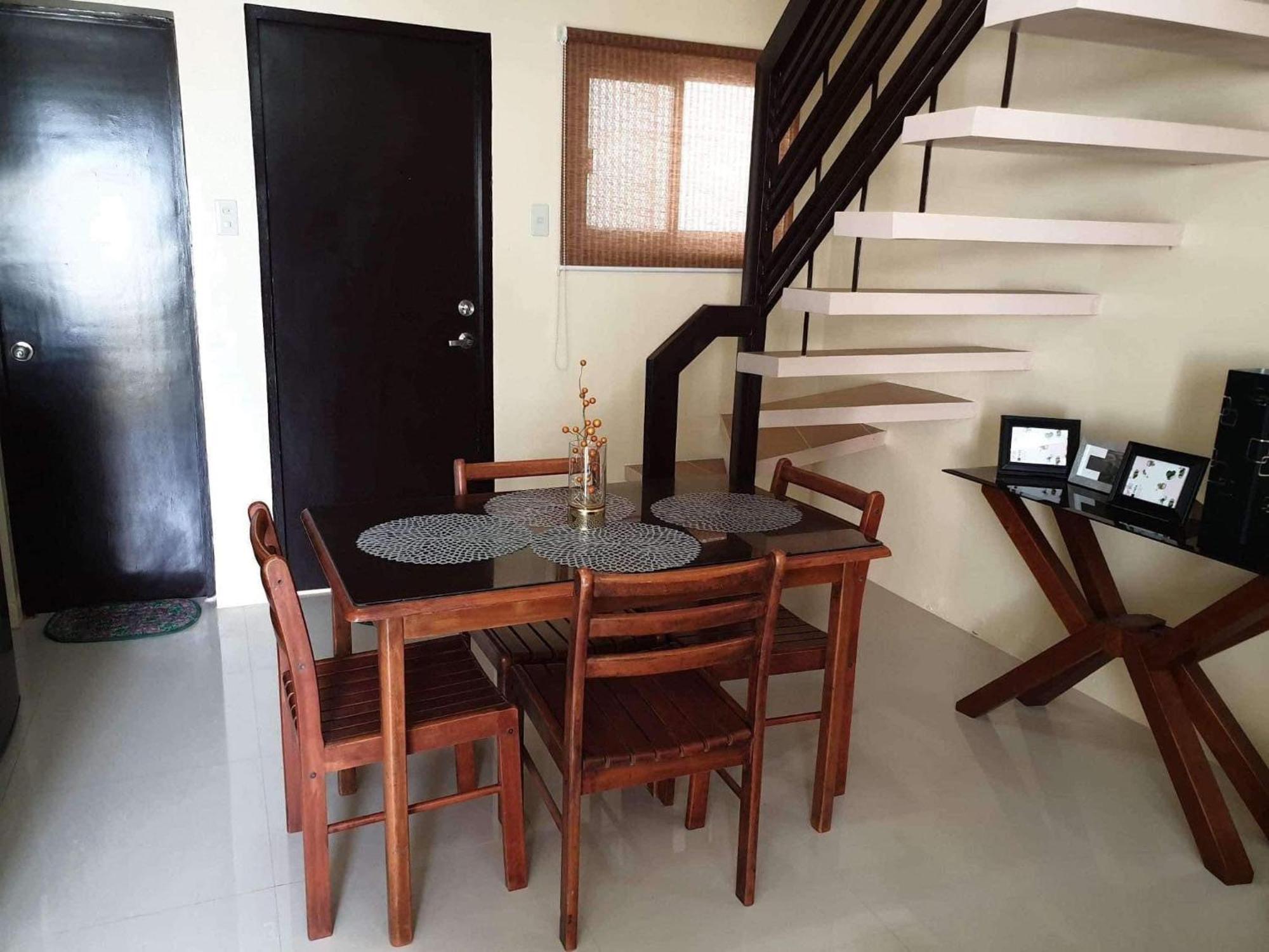 טגאיטאי Tagaytay Hampton Villa מראה חיצוני תמונה
