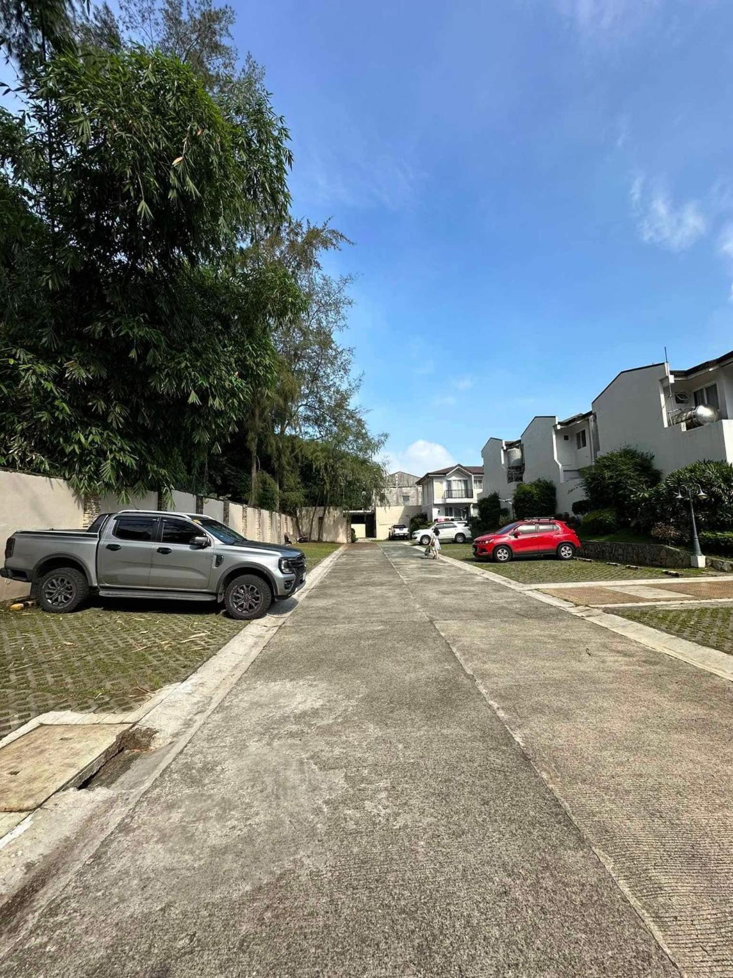 טגאיטאי Tagaytay Hampton Villa מראה חיצוני תמונה