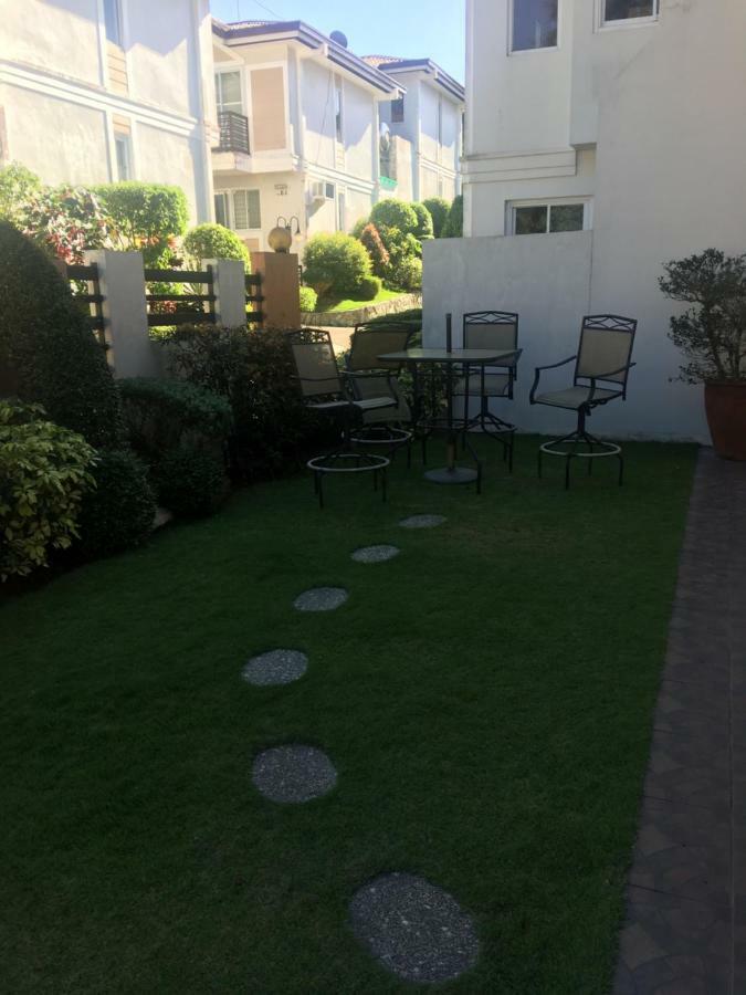 טגאיטאי Tagaytay Hampton Villa מראה חיצוני תמונה